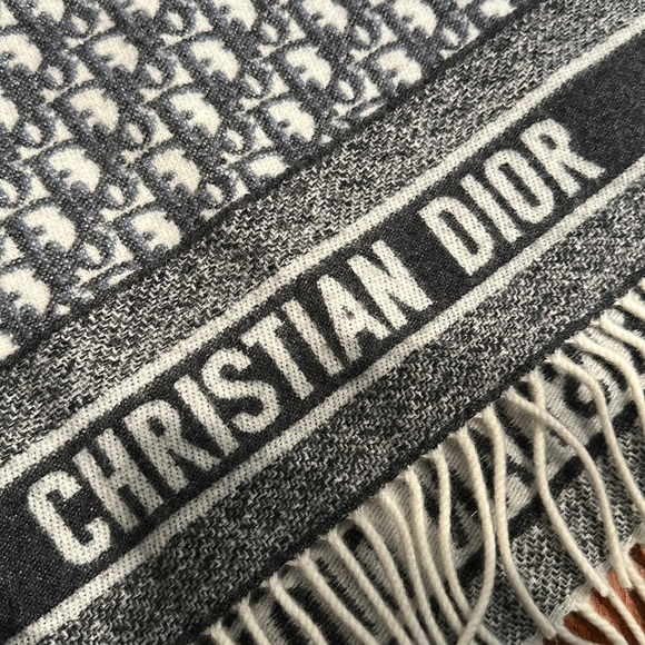 Dior cashmere cape navy blue - Picture 2 of 9